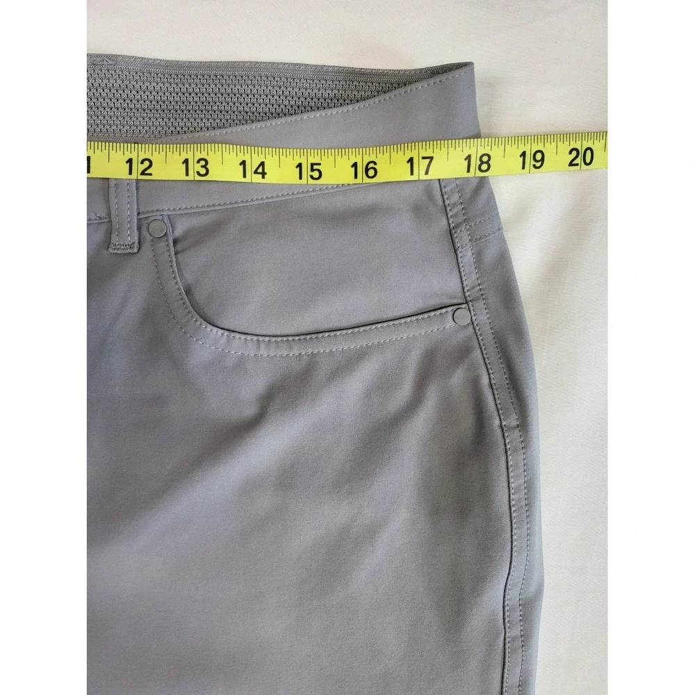 Greg Norman Shark Mens Gray Performance Golf Pants 34x34 Stretch, 5-Pocket